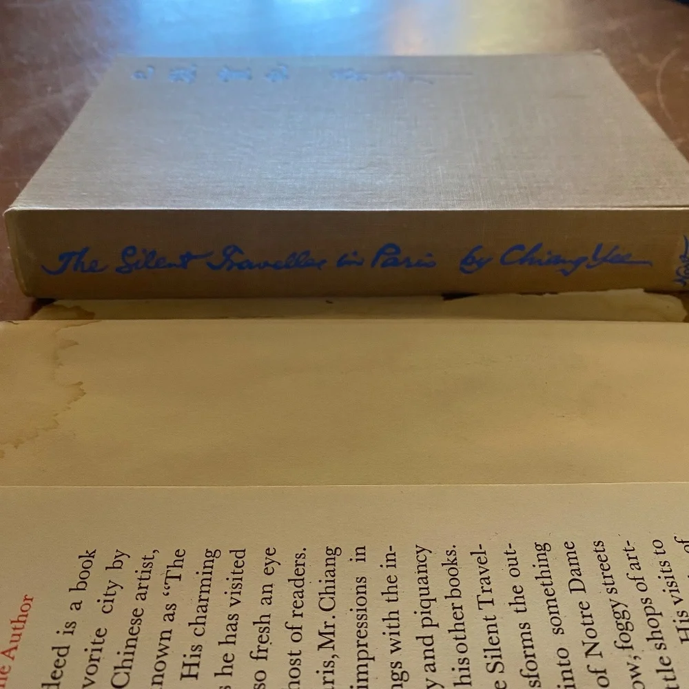W.W. Norton Cream Dust Jacket Silent Traveller in Paris Hardcover Book OS‎
